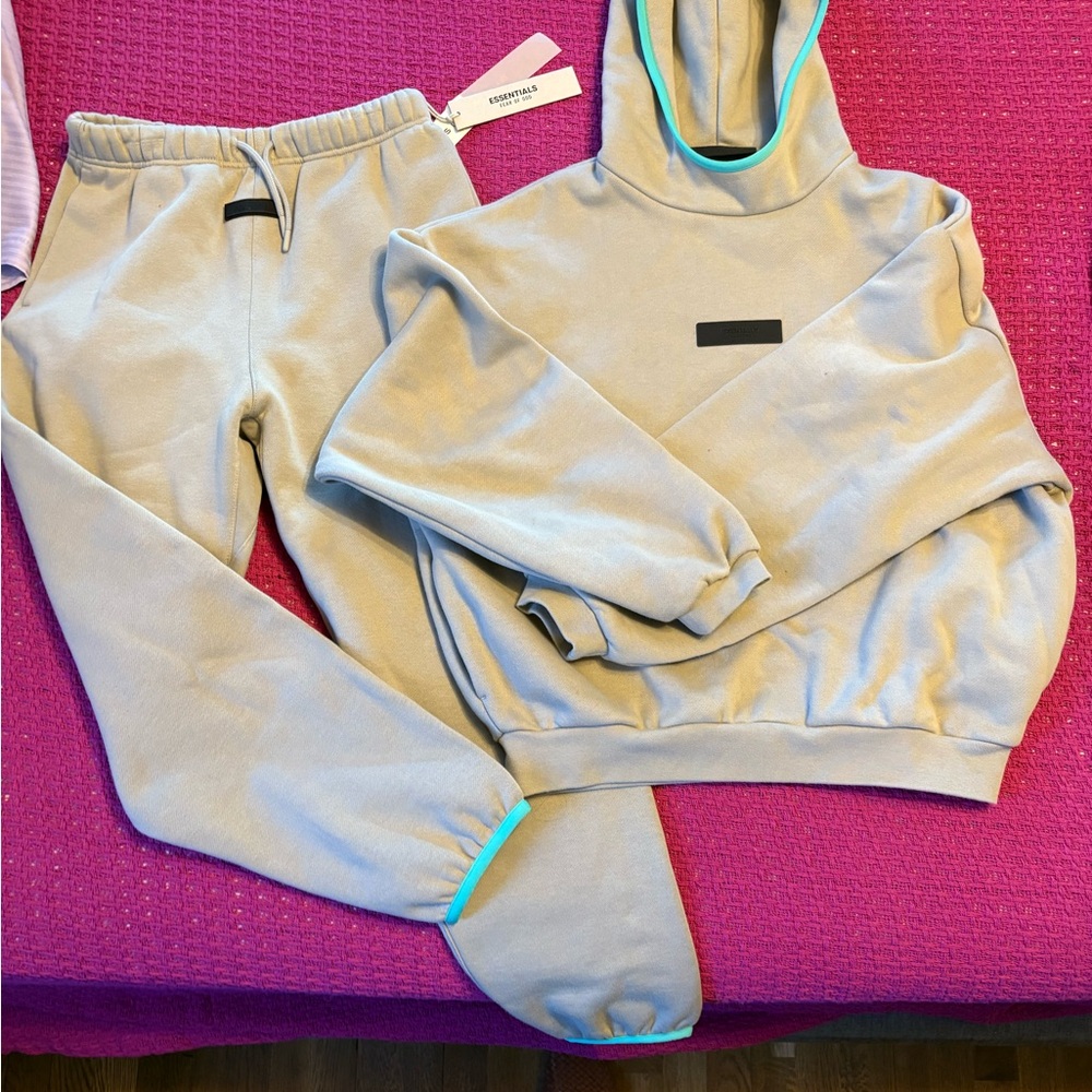 Essential Kids sweat suit size 12 taupe